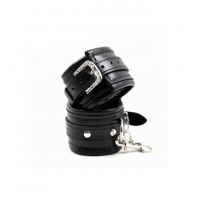 Love in Leather Diamante Buckle Wrist Restraints